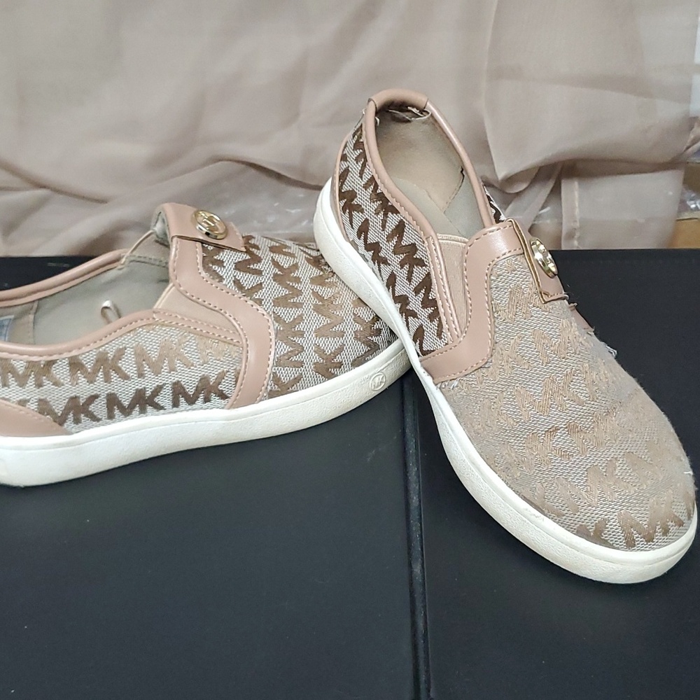 Michael Kors, slip ons, girls, size 13